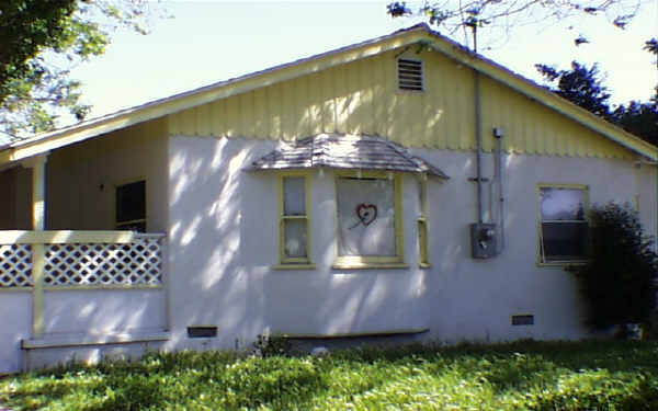 556-560 W 21st St in San Bernardino, CA - Foto de edificio - Building Photo