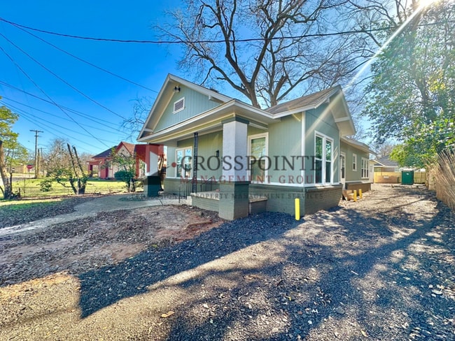 403 E Noble St in Tyler, TX - Building Photo - Building Photo