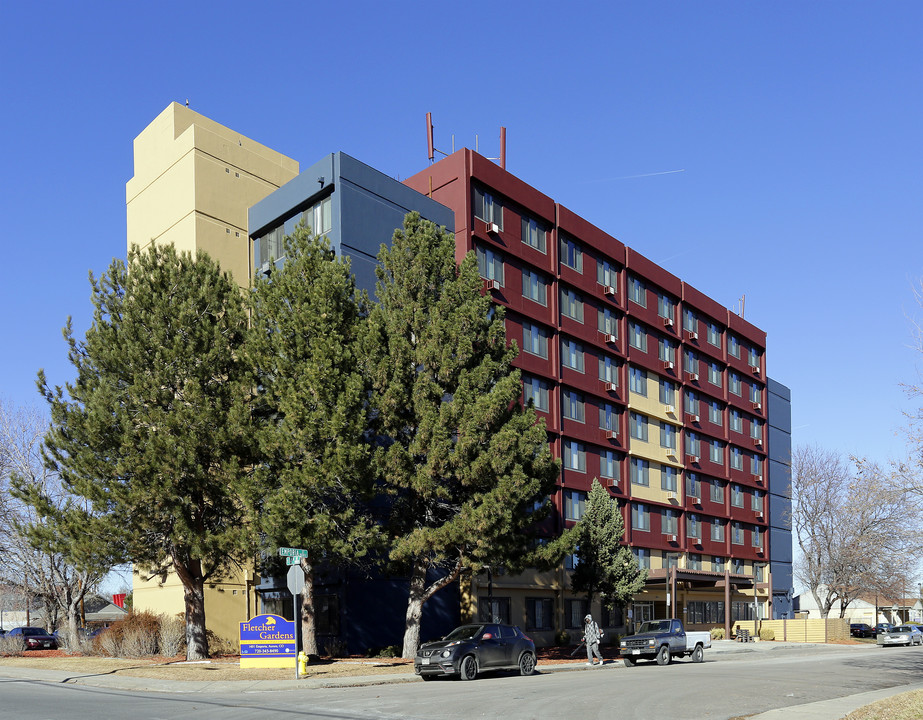 Fletcher Gardens in Aurora, CO - Foto de edificio