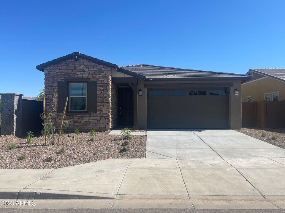 2271 E Citadel Dr in Gilbert, AZ - Building Photo