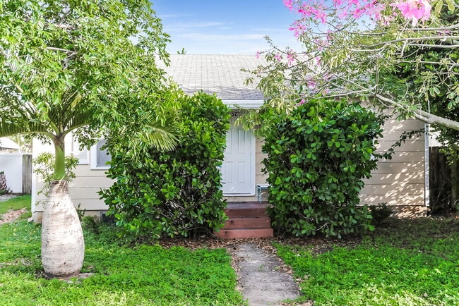 property at 522 21st Ave N