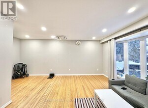 26 Cumbrian Ct in Brampton, ON - Building Photo - Building Photo