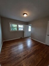 1508 Lincoln Rd in Bettendorf, IA - Building Photo - Building Photo