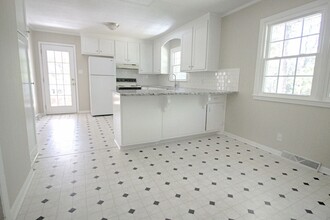 6404 Amhurst Rd in Durham, NC - Building Photo - Building Photo