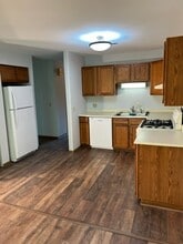 406 Heine Ave in Elgin, IL - Building Photo - Building Photo