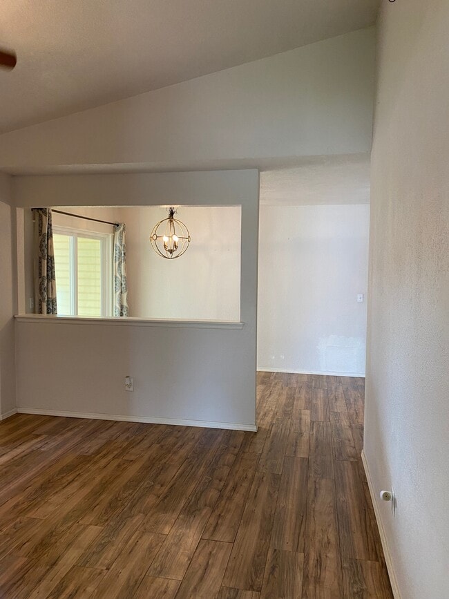 12303 SW 14th St in Yukon, OK - Building Photo - Building Photo