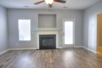 5 Shields Ct in Durham, NC - Building Photo - Building Photo