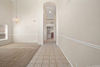 207 Verde Ridge in San Antonio, TX - Building Photo - Building Photo
