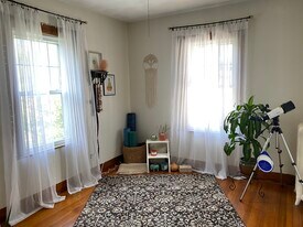 37 Bellevue Ave, Unit Sunny spacious apt in Winthrop, MA - Building Photo