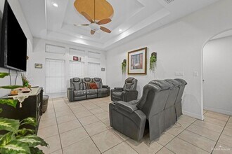 23 W Arapaho Ave in Pharr, TX - Building Photo - Building Photo