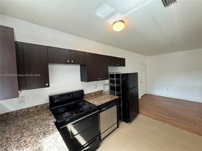 529 NE 62nd St in Miami, FL - Building Photo - Building Photo