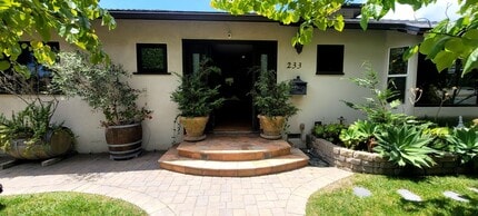 233 Agnus Dr in Ventura, CA - Building Photo - Building Photo