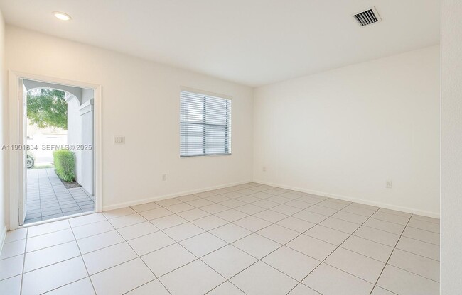 2664 SE 19th St in Homestead, FL - Building Photo - Building Photo