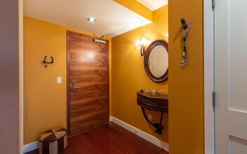 700 W E St-Unit -604 in San Diego, CA - Building Photo - Building Photo