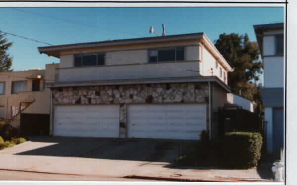 3404 School St in Oakland, CA - Building Photo - Building Photo