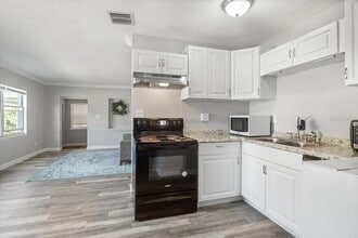 900 N Denning Dr in Winter Park, FL - Building Photo - Building Photo