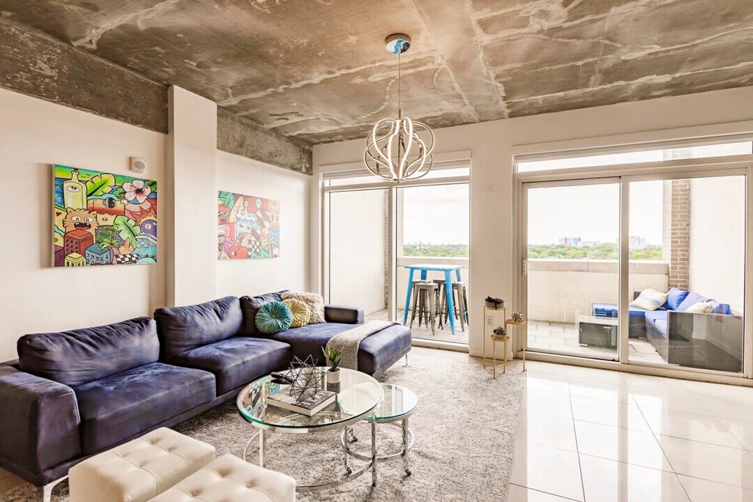 3250 NE 1st Ave, Unit SI FL5-ID1044523P in Miami, FL - Foto de edificio