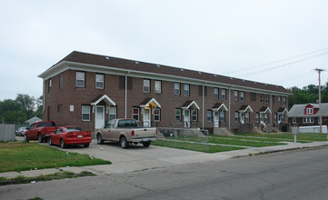 1049 S 28th St in Omaha, NE - Foto de edificio - Building Photo