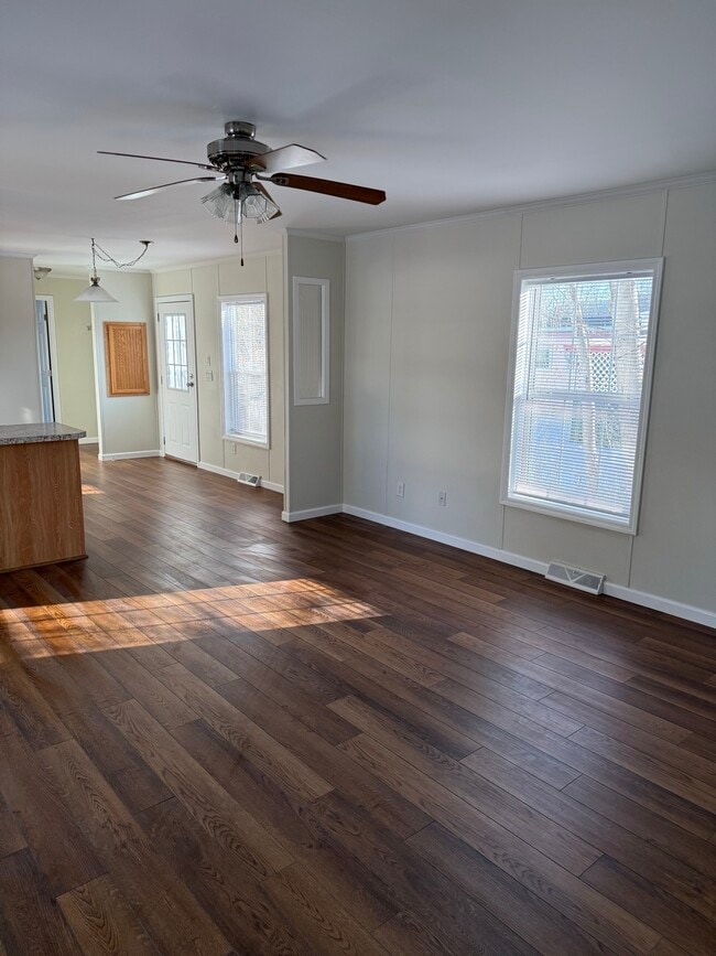 64 Alflo Cir in Schenectady, NY - Building Photo - Building Photo