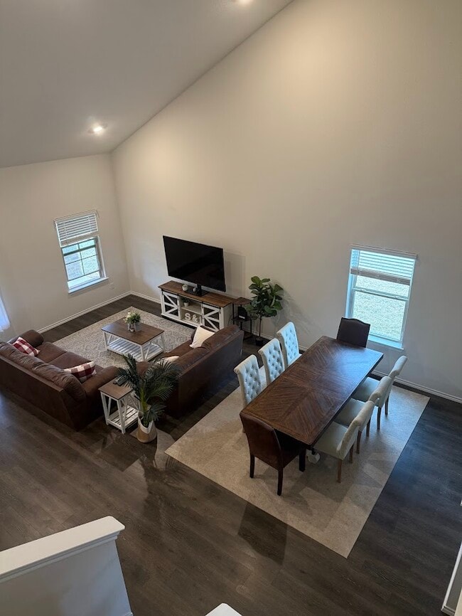 305 Ginger Ave in Anna, TX - Foto de edificio - Building Photo