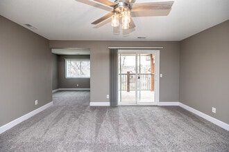 Regency Woods in West Des Moines, IA - Building Photo - Interior Photo