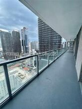 1111 SW 1st Ave, Unit # 3522 in Miami, FL - Building Photo - Building Photo