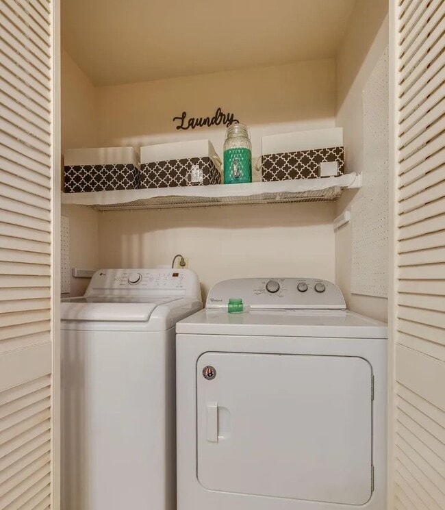 1813 Todd Dr in Johnson City, TN - Building Photo - Building Photo