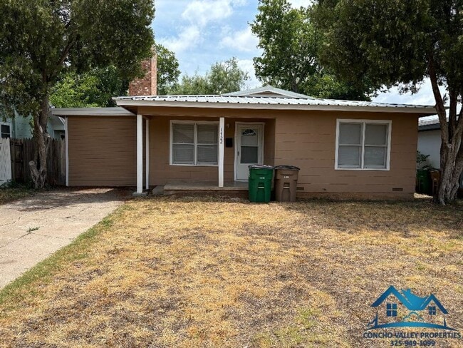 property at 1722 S Park St