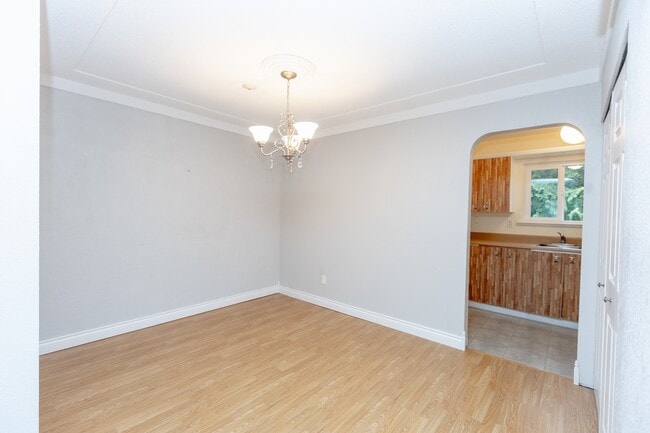 322 Village Way in Qualicum Beach, BC - Building Photo - Building Photo