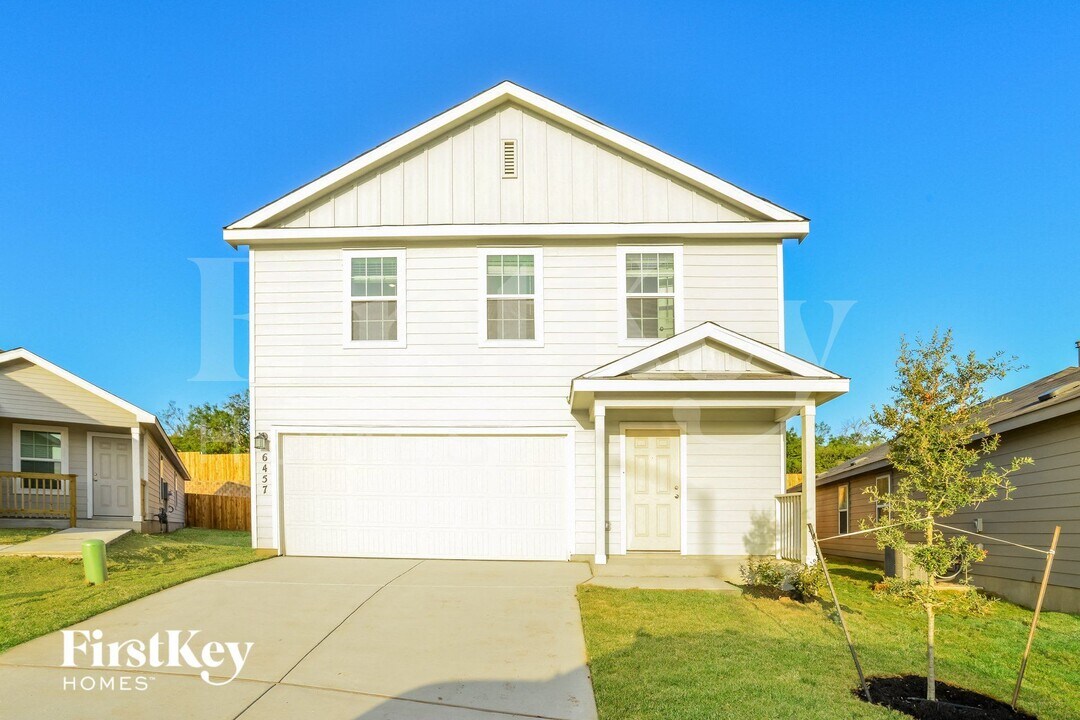 6457 Cotton Ridge in San Antonio, TX - Foto de edificio