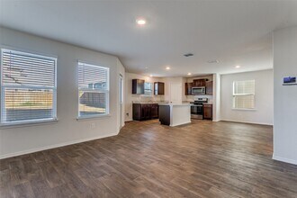 8511 Brisk Water in San Antonio, TX - Building Photo - Building Photo