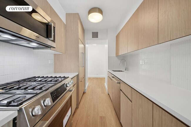 501 E 87th St in New York, NY - Building Photo - Building Photo