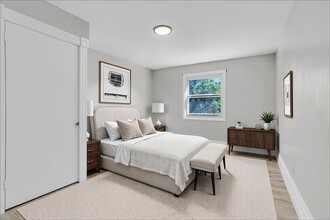 1229 McKee Rd in Crescent, PA - Foto de edificio - Building Photo