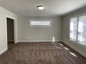 121 S Randolph Ave in Asheboro, NC - Building Photo - Building Photo