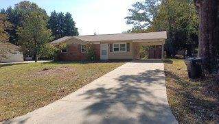 338 Ridgecrest Dr in King, NC - Building Photo