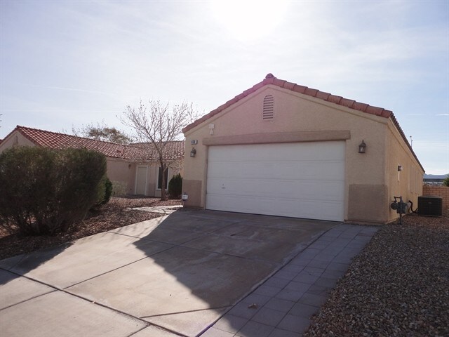 633 Indian Row Ct in Henderson, NV - Building Photo