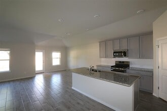 256 Falling Star Ln in Andice, TX - Building Photo - Building Photo