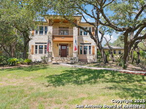 807 Happy View in San Antonio, TX - Building Photo