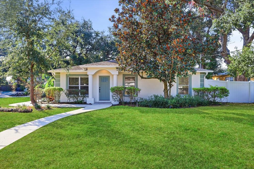 2802 W North A St in Tampa, FL - Building Photo