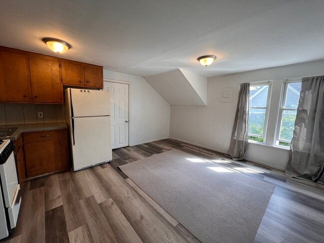 2634 N Michigan Ave, Unit #3