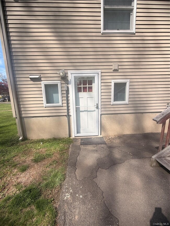 10 Quelch Ave in Stony Point, NY - Building Photo - Building Photo
