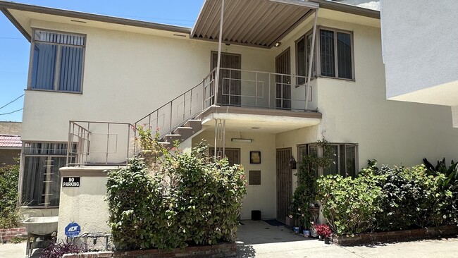 1315 N Kingsley Dr in Los Angeles, CA - Building Photo - Building Photo