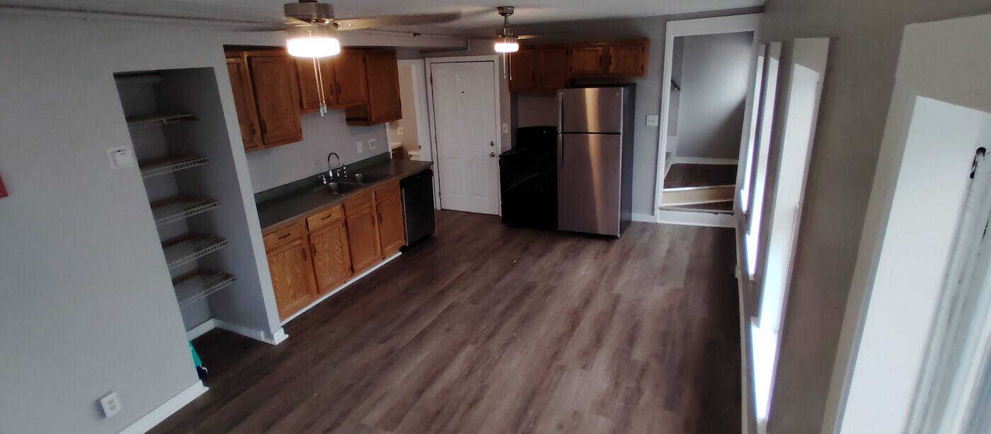 87 Rumford St, Unit 4 in Concord, NH - Building Photo