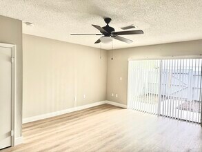 6054 Amberly Ct in Orlando, FL - Building Photo - Building Photo