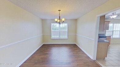 108 Chastain Dr in Jacksonville, NC - Building Photo - Building Photo