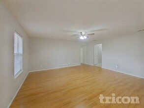 810 Dogwood Dr in Cedar Hill, TX - Building Photo - Building Photo