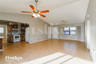139 SE Santa Barbara Pl in Cape Coral, FL - Building Photo - Building Photo