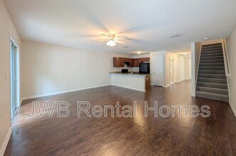 7156 Timmerman Ln in Jacksonville, FL - Building Photo - Building Photo