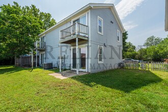 4325 1/2 W Douglas Ave in Wichita, KS - Building Photo - Building Photo