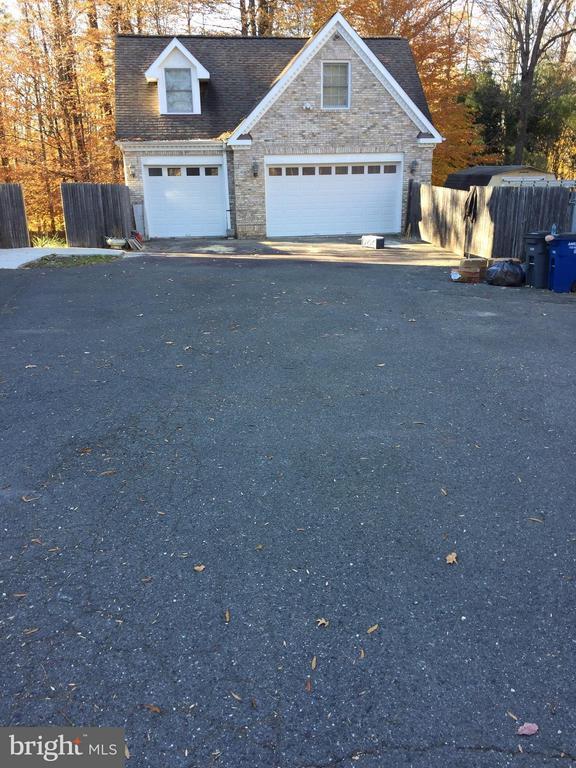 property at 3128-SIDE Prosperity Ave
